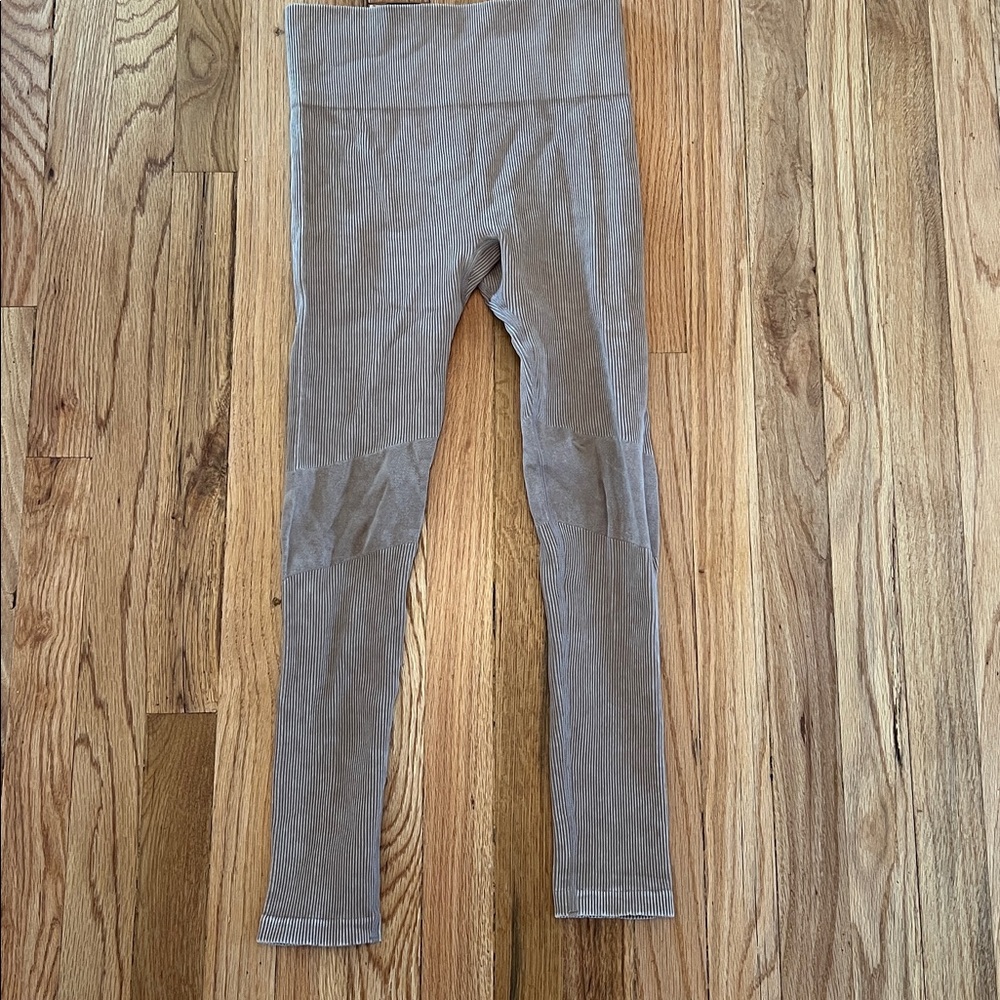 Mono B Taupe Ribbed Leggings